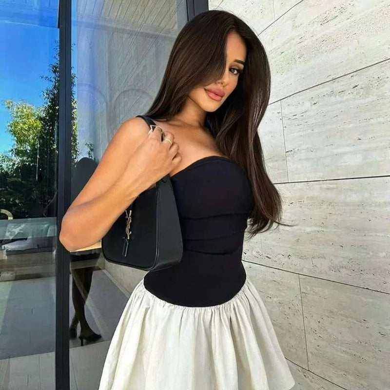 חצאית מיני-ליקי